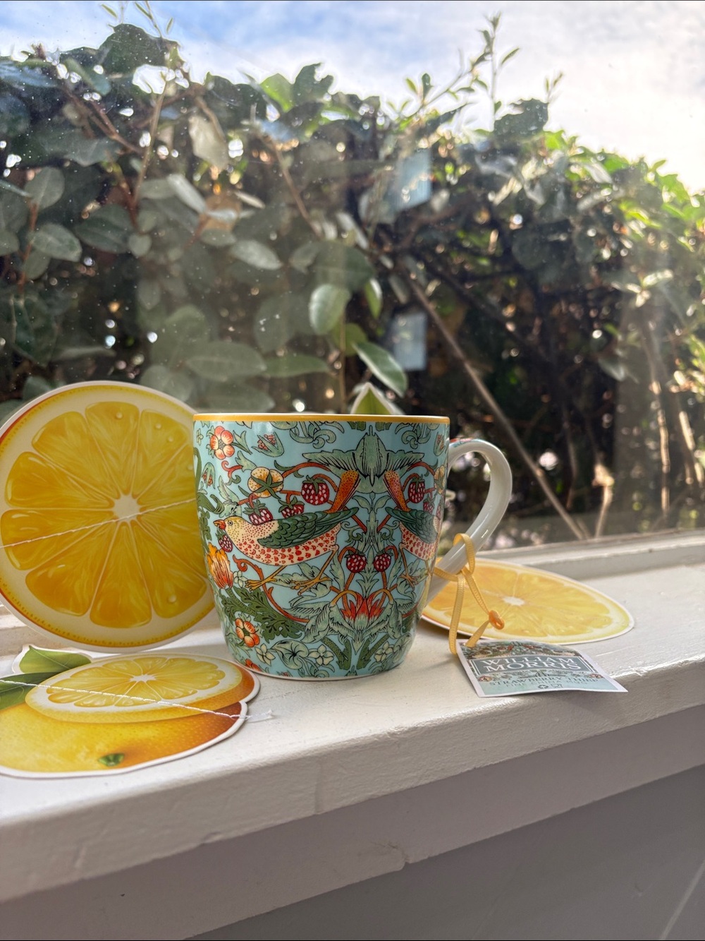 William Morris Strawberry Thief Floral Bird Pattern Ceramic Tea Mug - Aqua NWT